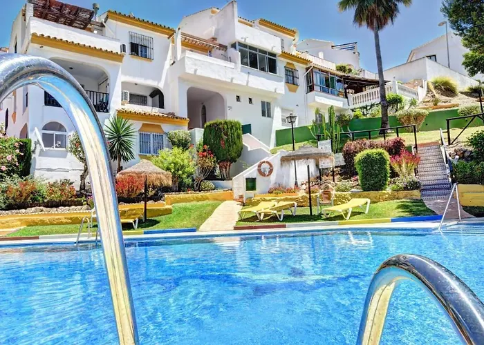 Benalmadena Apartamento Amplio, Soleado Y Con Vista Panoramica A 400 Metros De La Playa