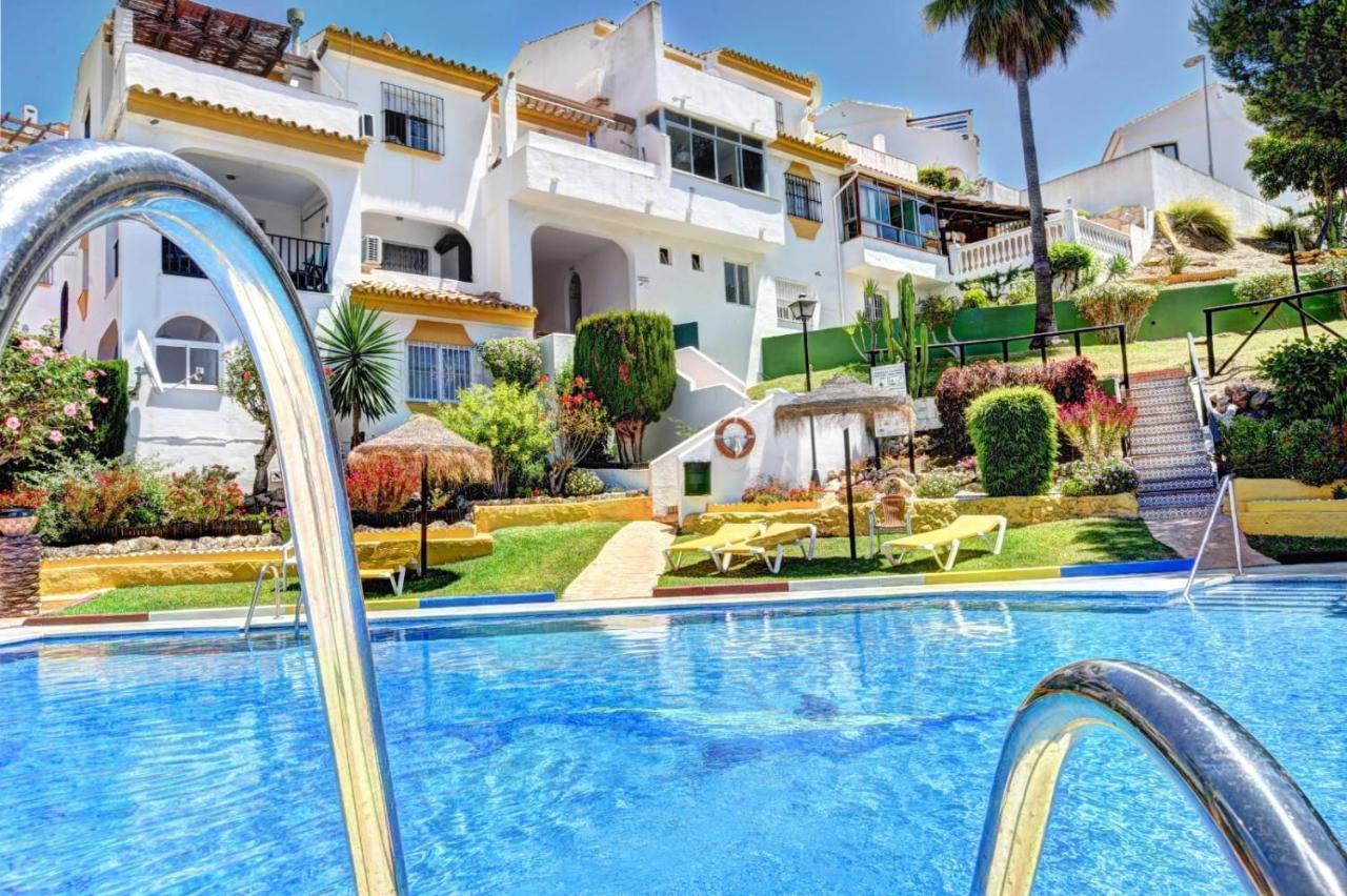 Amplio, Soleado Y Con Vista Panoramica A 400 Metros De La Playa Benalmádena